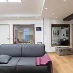 3-bedroom apartment Quai des Grands Augustins